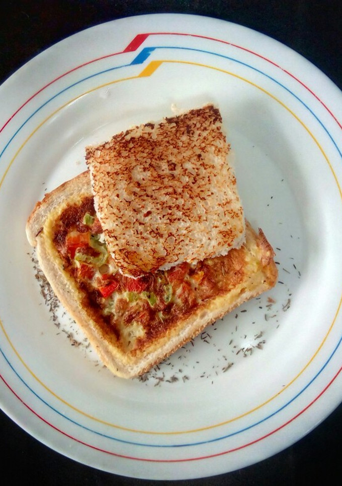 Una foto de Tostada salada mañanera, rápida y sencilla 👏