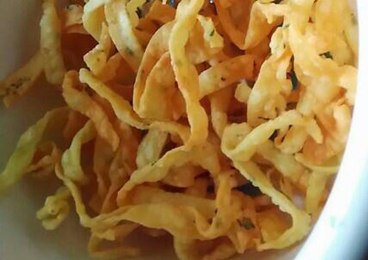 Stik seledri bawang renyah tanpa telur