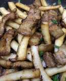 Thịt 3 chỉ rang cùi dừa