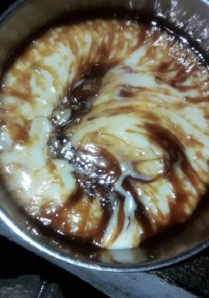 Una foto de Maizena con leche & caramelo 🤗🤗🤗