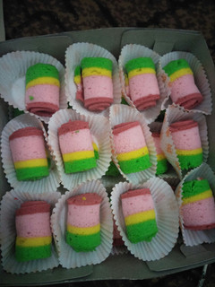 Foto resep Bolu gulung kukus rainbow