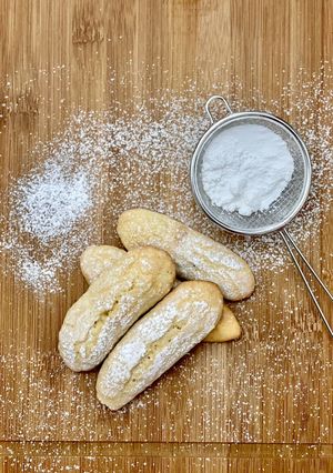 A picture of Ladyfingers.