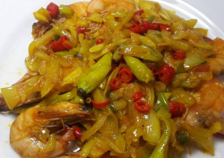 Resep Udang goreng bumbu kuning, Lezat