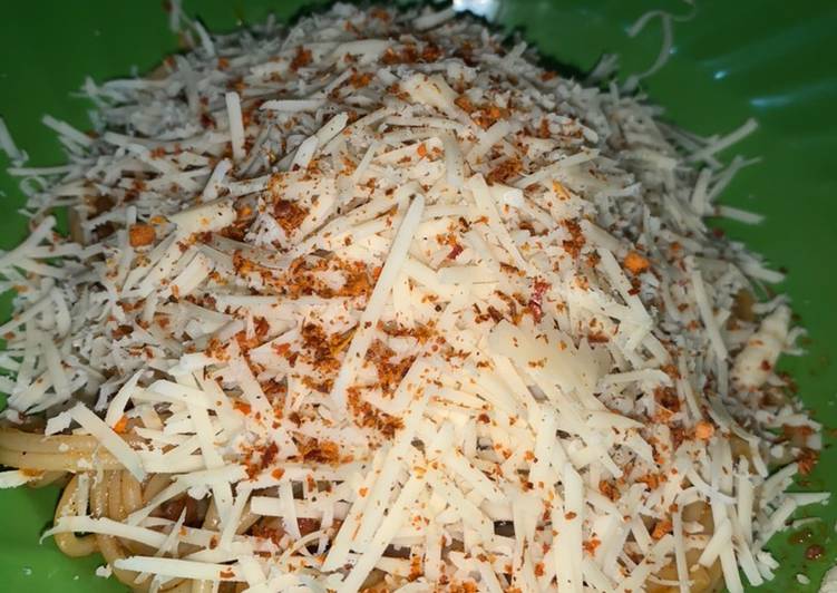 Resep: Spagetti Spicy Cheese Bolognese yang Renyah!