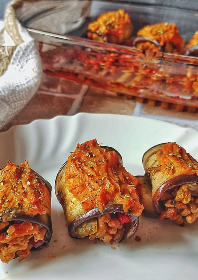 Una foto de Rollitos de berenjena