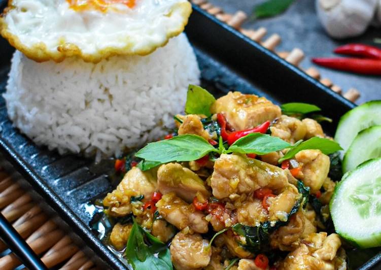 Cara Memasak Cepat Pad Kra Pao (Thai Basil Chicken) Enak Sederhana