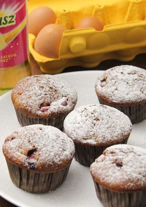 Málnás joghurtos muffin recept fotója