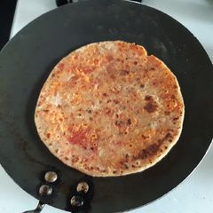 A picture of Mix veg and paneer paratha.