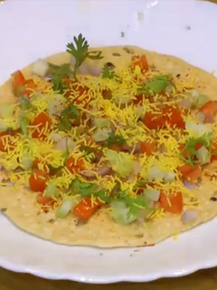 મસાલા પાપડ (Masala Papad Recipe In Gujarati) રેસીપી મુખ્ય ફોટો