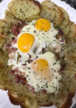 Una foto de 540. Flor de huevos rotos (picoteo)