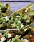 Barquitas de endibias con verduras, aguacate y queso fresco