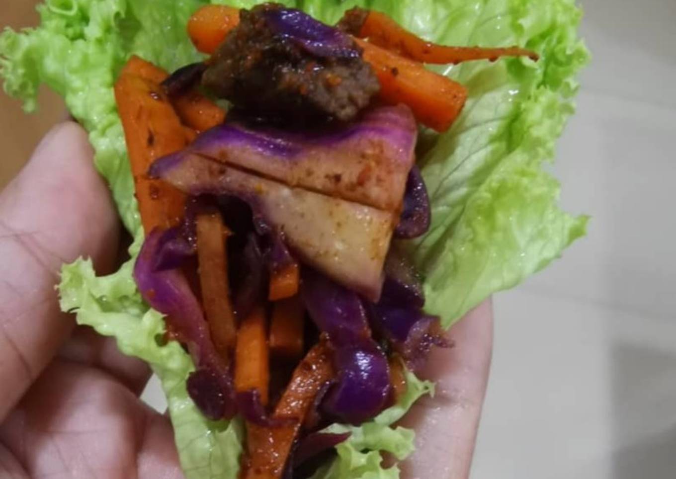 Asian ground beef lettuce wrap