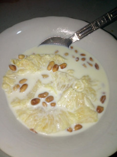 A picture of Pineapple Peanut Milk drink.