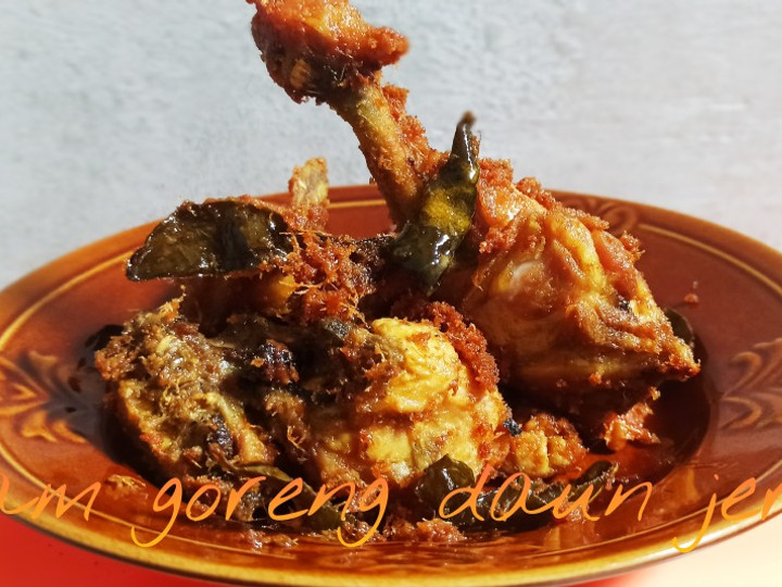 Cara Gampang Menyiapkan Ayam goreng ketumbar daun jeruk, Enak Banget