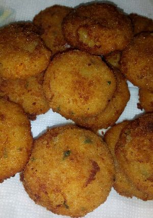 A picture of Easy Cheesy Potato Nuggets #potatocontest.