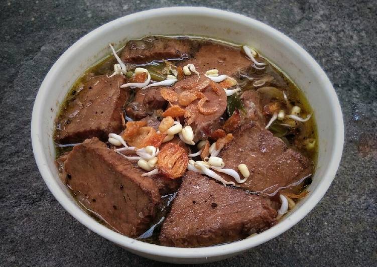 Rawon daging sapi