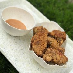 A picture of Chicken nuggets.