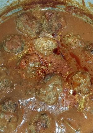 Una foto de Albóndigas con salsa roja