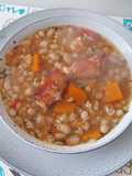 Porotos con Mote de trigo
