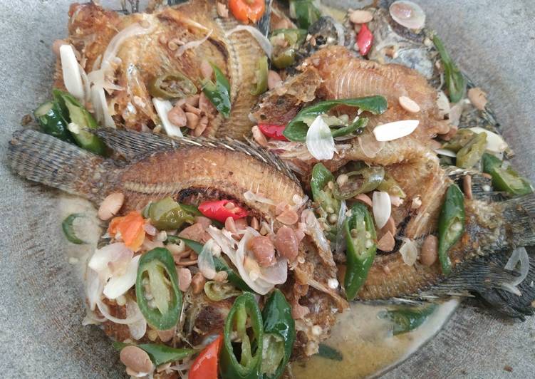 Resep Ikan goreng tauco yang Lezat