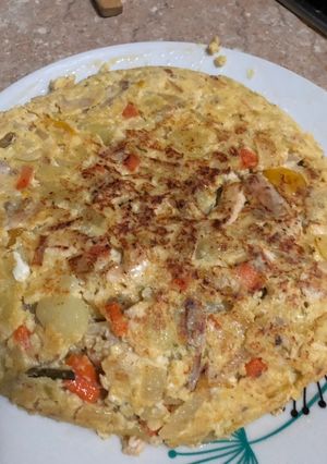 Foto principal de Tortilla de pollo asado y verduras