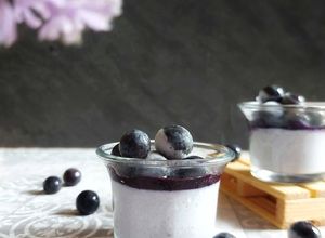 Foto resep Strawberry-Grapes Coulis Mini Pudding - Mpasi 11bulan