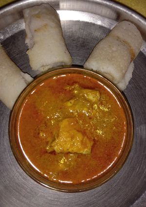 A picture of Coconut milk chicken curry.