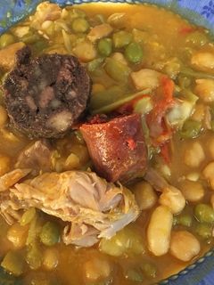 Una foto de Potaje de calabaza y judías verdes
