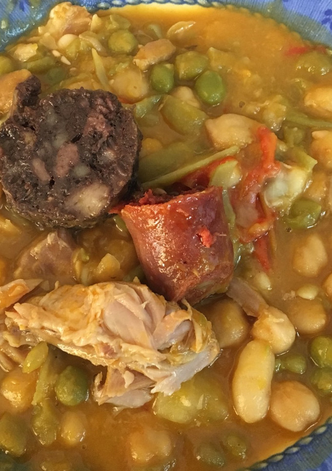 Una foto de Potaje de calabaza y judías verdes