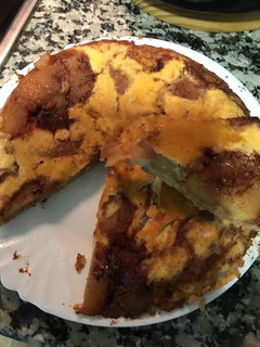 Una foto de Tarta de manzana en sartén sin gluten y sin azúcar