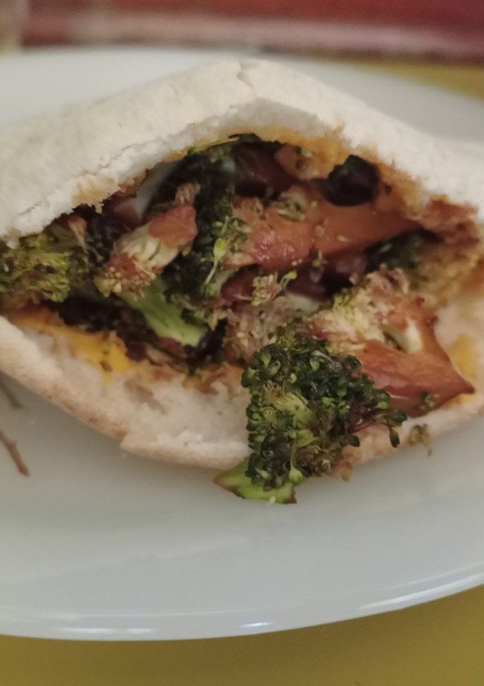 Una foto de Kebab de brócoli en airfryer