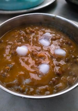 दाल मखनी (dal makhani recipe in Hindi) रेसिपी मुख्य फोटो