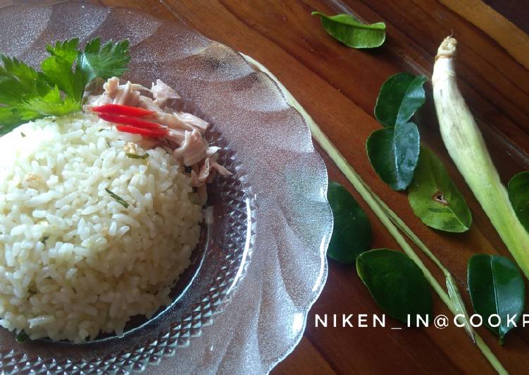 Nasi Goreng Serai dengan Ayam Suwir (100% sehat)