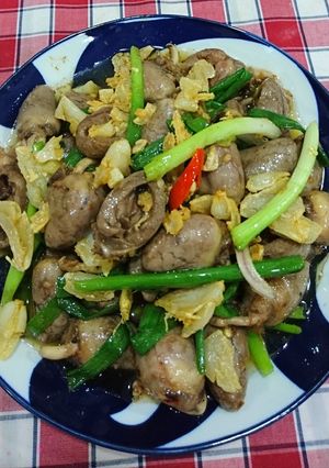 Hình của món Tim gà cháy tỏi.