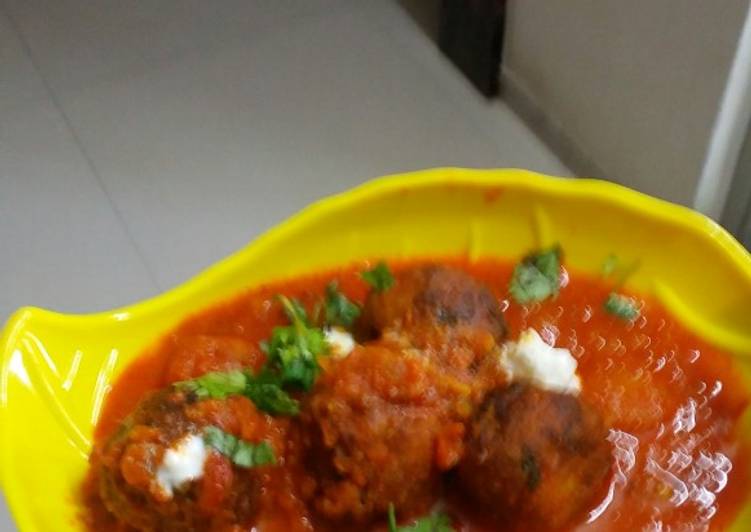 Cauliflower kofta curry