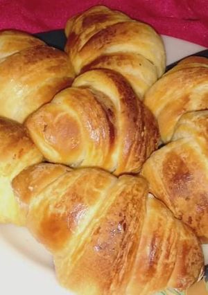 A picture of Croissant 🥐🥐🥐.