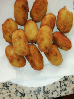 Una foto de Croquetas de pollo y jamón