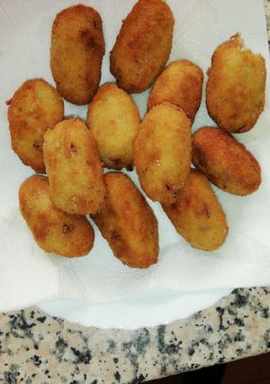 Una foto de Croquetas de pollo y jamón
