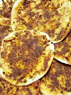 صورة لوصفة اللحم بعجين بحشوة اللحم المطبوخه