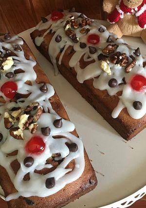 Una foto de Budín Inglés fácil con frutas abrillantadas para navidad🎁🎄