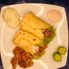 A picture of Zinger roll with tortilla bread.