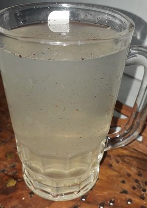 A picture of Lemon juice.