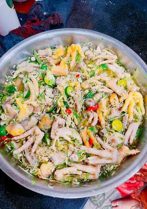 Hình của món Chân gà sả tắc.