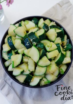 Foto resep Garlic Butter Zucchini