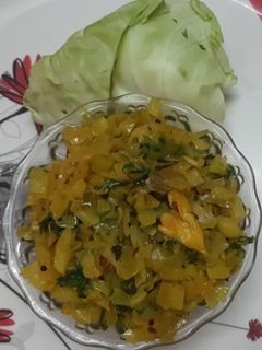 कोबीची भाजी (Kobichi Bhaji Recipe In Marathi) रेसिपी चे मुख्य फोटो