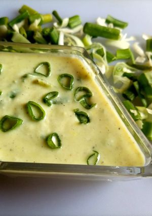 A picture of Spring onion dip.