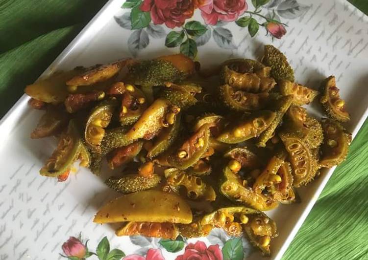 Recipe of Perfect Meetha karela aaloo fry