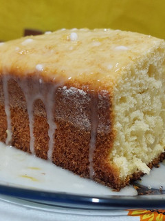 Una foto de Budín de limón 🍋