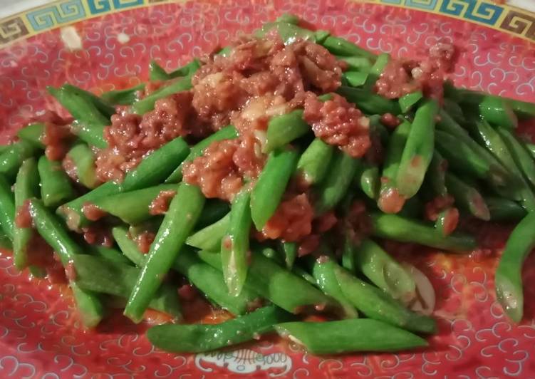 Bahan memasak Tumis buncis kornet yang sempurna