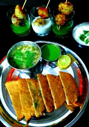 मखाने भरी अरबी की कचौड़ी (makhane vari arbi ki kachodi recipe in Hdni) रेसिपी मुख्य फोटो